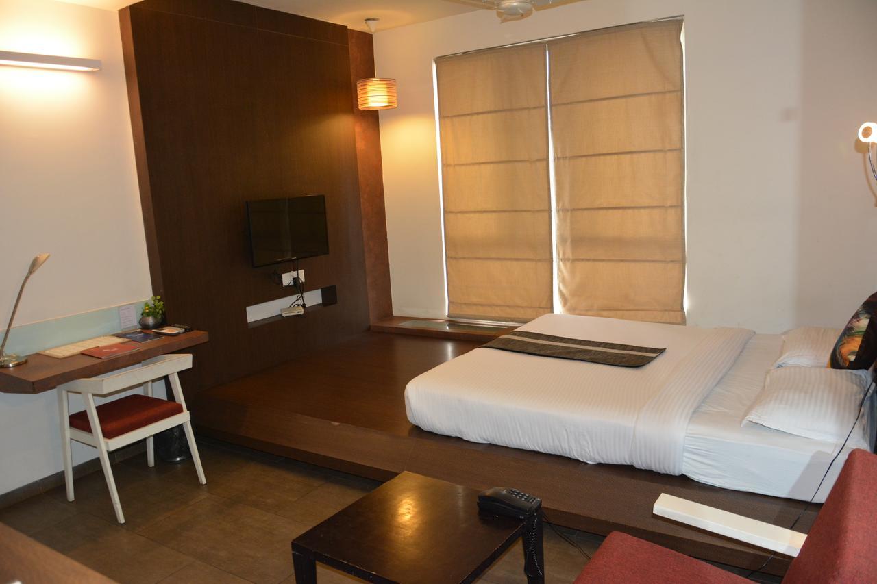 Hotel K Tree - A Boutique Hotel Kolhapur Extérieur photo